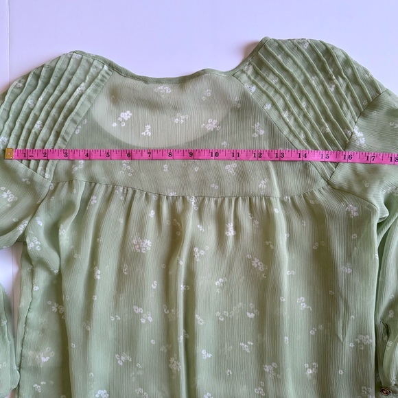 lc lauren conrad top Woman’s Small 3/4 Sleeve Green Pistachio - Picture 9 of 13